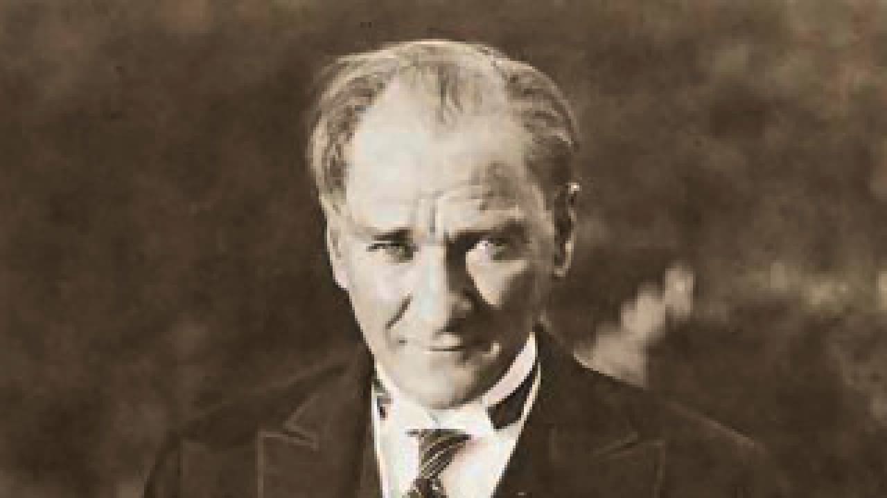 Atatürk Kronolojisi İnglizce